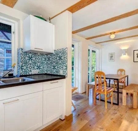 Katen Am Schwanenteich Lassan